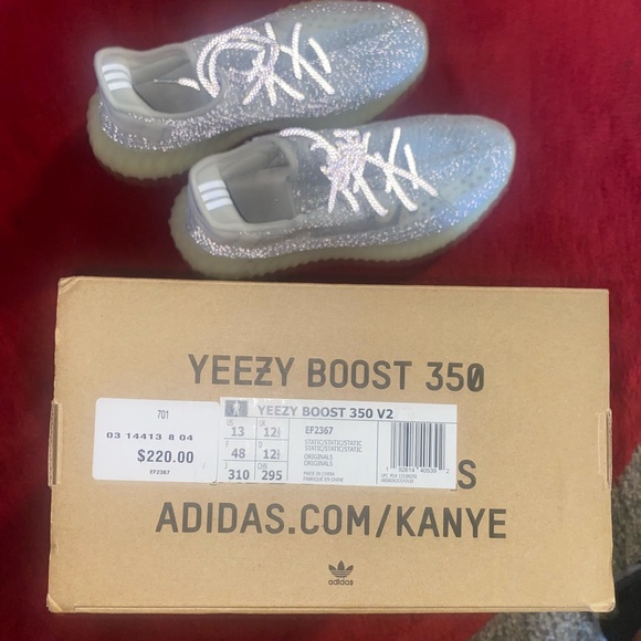 adidas gazelle silver green womens Adidas Yeezy Boost 350 V2 Static (Non-Reflective) (2018/2023)